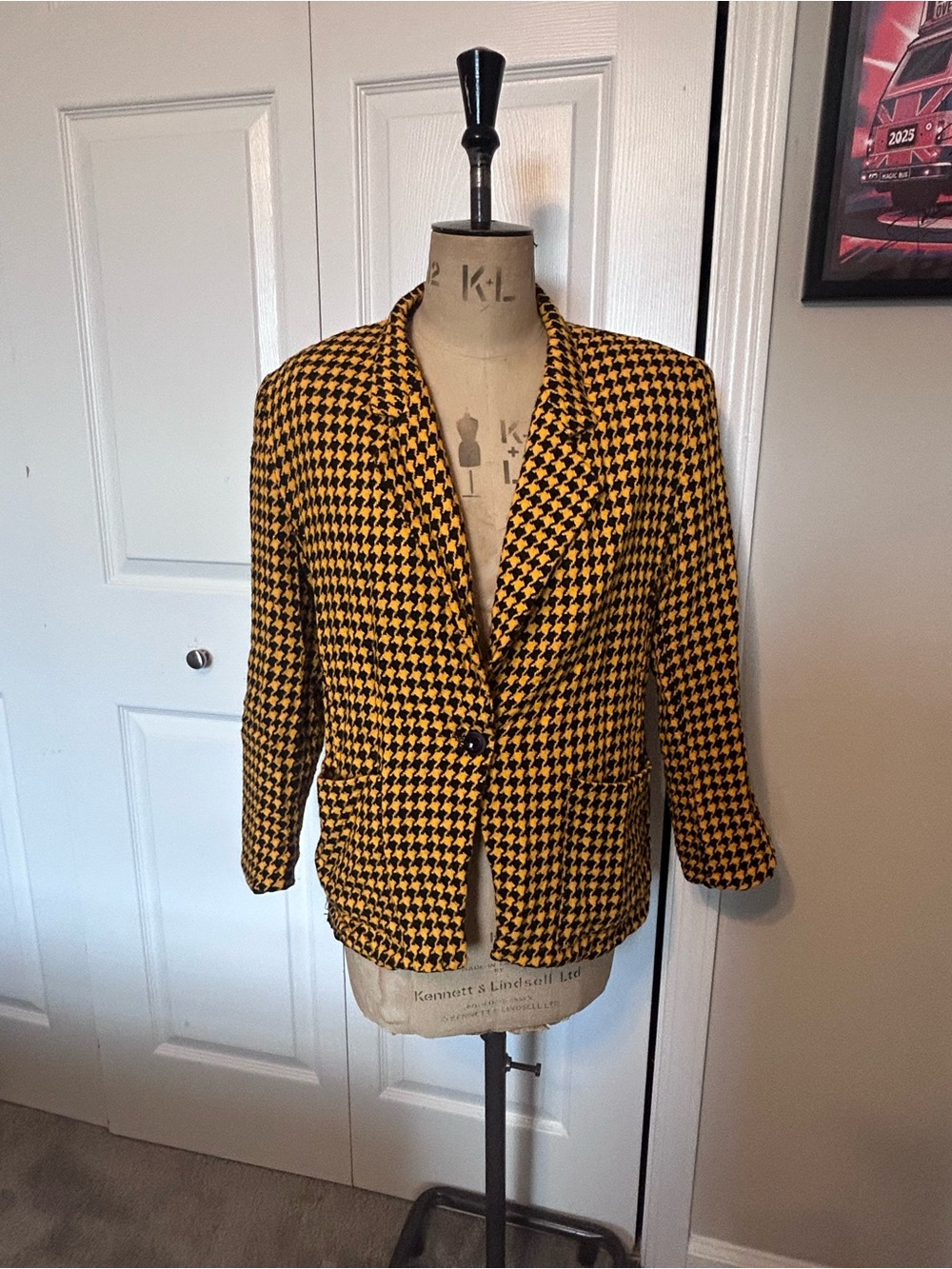 Vintage (circa 1980s) black & yellow houndstooth pattern size M/L/12
